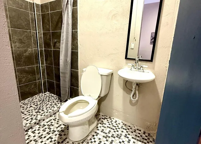 Guest house Roomies - Roma Norte